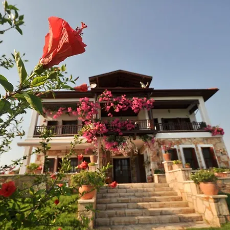 Vila Alanya Sleeps 14 With Pool Air Con And Wifi Çandır